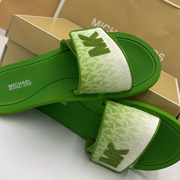 Michael Kors Green Slide Logo Sandals Palmer Ombré Signature
Jungle Green 
NWT - Picture 15 of 16